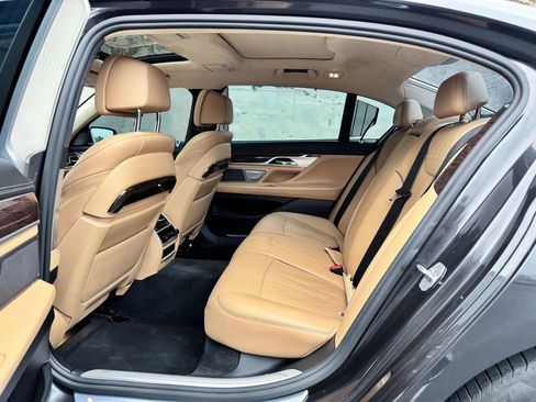 Used 2016 BMW 750i xDrive AWD/4WD image 26
