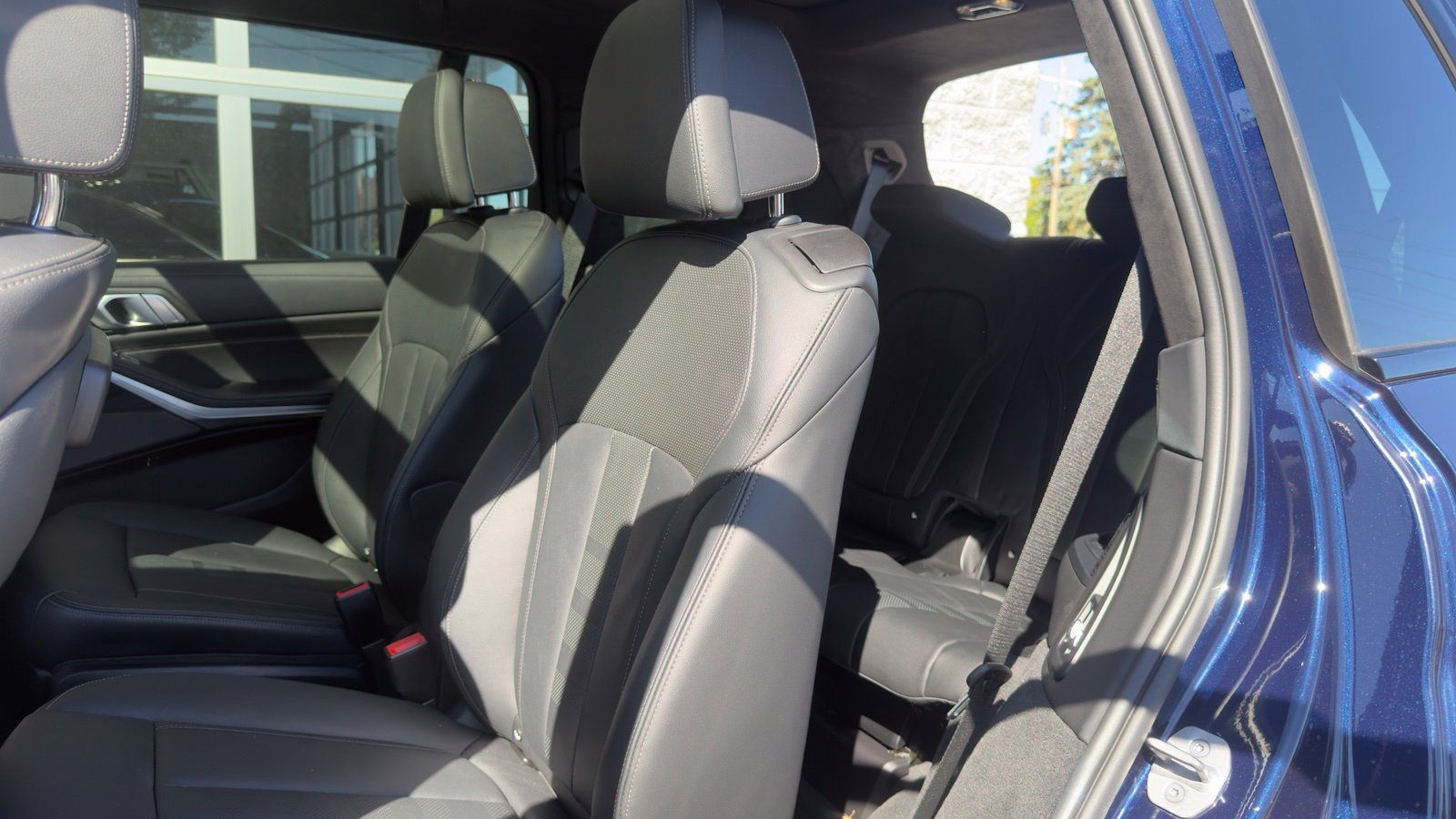 Used 2021 BMW X7 M50i AWD/4WD image 13