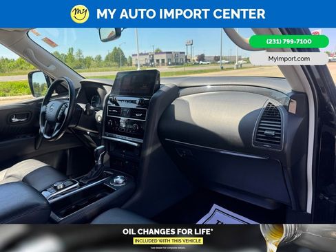 Used 2024 Nissan Armada SV AWD/4WD image 29