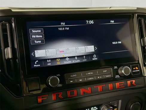 Used 2025 Nissan Frontier PRO-4X AWD/4WD image 14