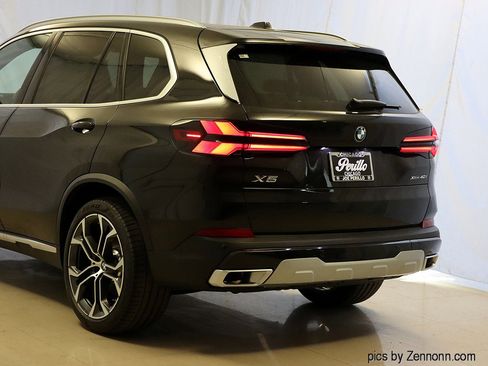 New 2026 BMW X5 xDrive40i w/ Climate Comfort Package AWD/4WD image 8