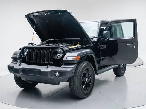 Used 2022 Jeep Wrangler Sport AWD/4WD image 17