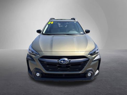 Used 2024 Subaru Outback Premium AWD/4WD image 9