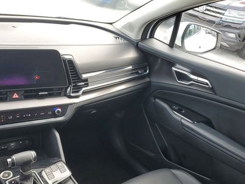Certified 2023 Kia Sportage EX FWD image 13