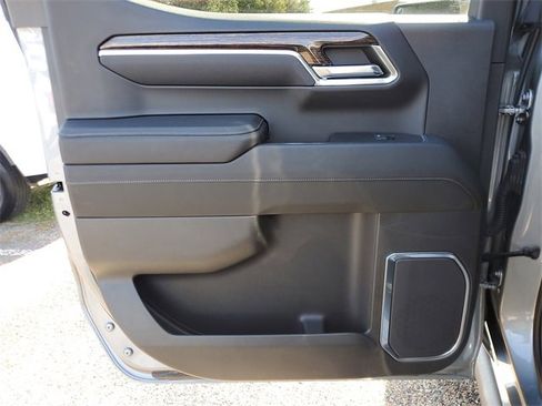 Used 2023 GMC Sierra 1500 Elevation w/ X31 Off-Road Package image 13