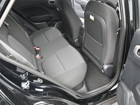 New 2026 Hyundai Venue SE image 8