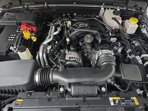 Used 2022 Jeep Gladiator Mojave w/ Cold Weather Group AWD/4WD image 13