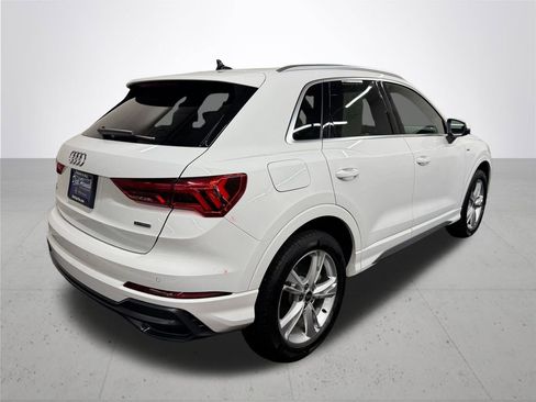 Used 2022 Audi Q3 2.0T Premium w/ Convenience Package image 7
