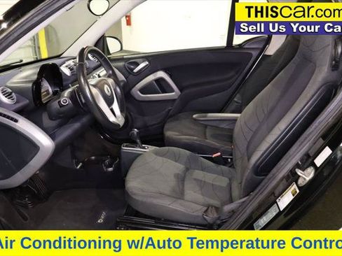 Used 2014 smart fortwo passion RWD image 14