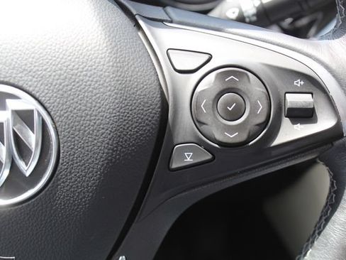Used 2019 Buick Envision Essence FWD image 22