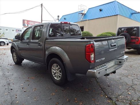 Used 2020 Nissan Frontier SV AWD/4WD image 8