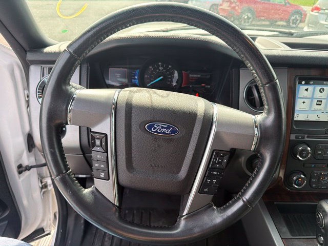 Used 2017 Ford Expedition Max Platinum AWD/4WD image 19