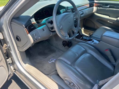 Used 2000 Cadillac Seville SLS w/ Convenience Pkg image 12