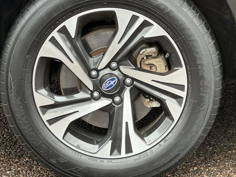 Used 2024 Subaru Crosstrek 2.0i Premium w/ Crosstrek Mirror Package image 26