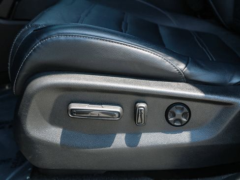 Used 2021 Honda CR-V Touring image 21