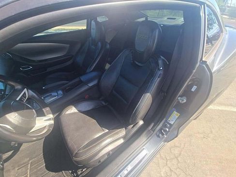 Used 2010 Chevrolet Camaro SS RWD image 4