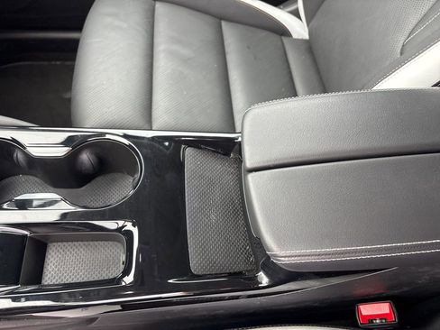 Used 2025 Buick Envision Sport Touring image 38