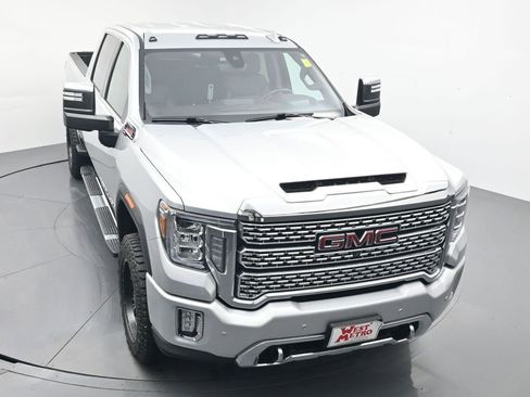 Used 2023 GMC Sierra 3500 Denali w/ Technology Package image 4