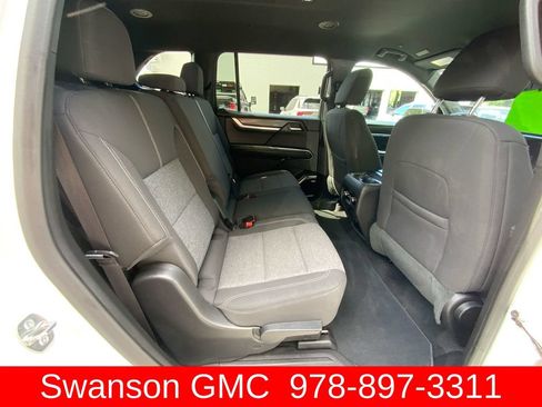 Certified 2025 GMC Acadia Elevation AWD/4WD image 26