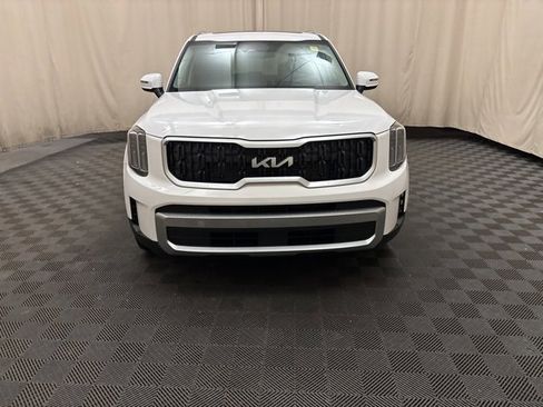 Certified 2023 Kia Telluride EX image 2