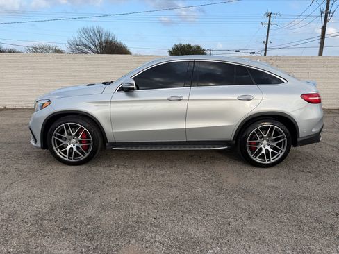 Used 2019 Mercedes-Benz GLE 63 AMG S image 3