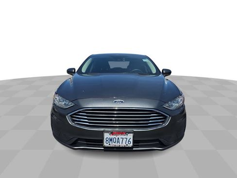 Used 2019 Ford Fusion SE FWD image 3