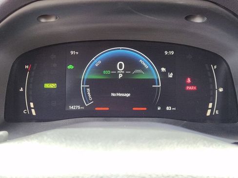 Used 2025 Toyota Camry SE w/ Convenience Package FWD image 14