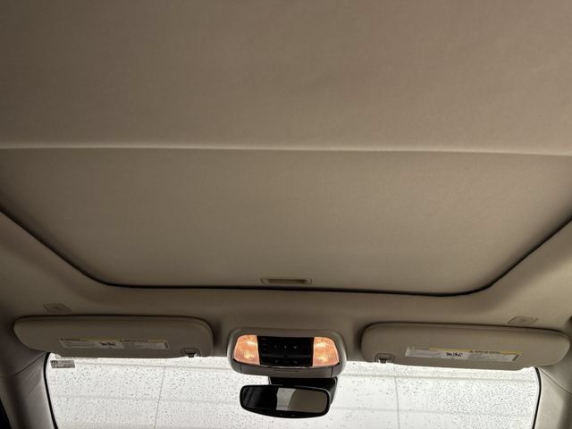 Used 2017 Dodge Durango Citadel w/ Technology Group RWD image 19
