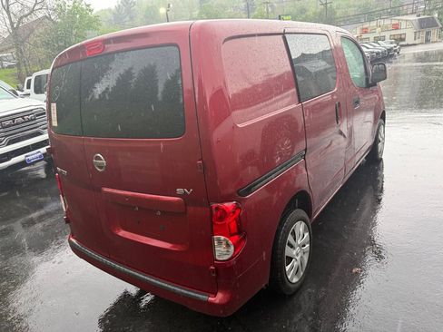 Used 2018 Nissan NV200 SV w/ Navigation Package FWD image 2