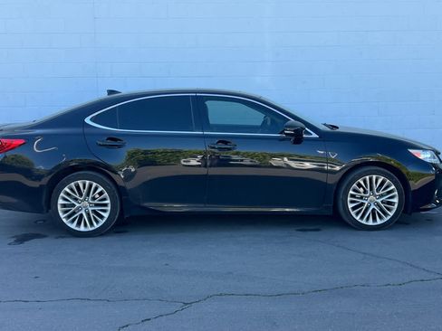 Used 2015 Lexus ES 350 w/ Luxury Package image 9