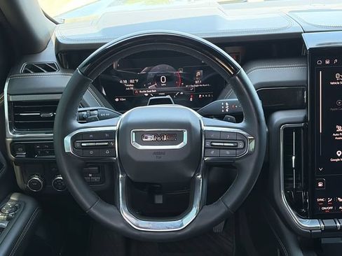 Used 2025 GMC Yukon Elevation w/ Elevation Premium Package RWD image 14
