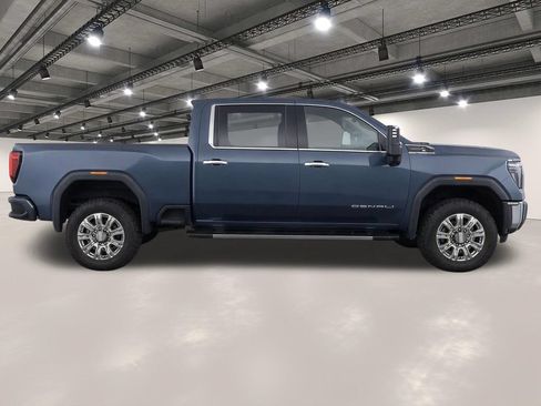 Used 2020 GMC Sierra 2500 Denali w/ Denali Ultimate Package AWD/4WD image 8