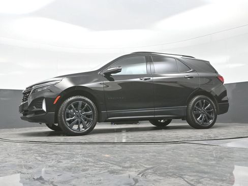 Used 2023 Chevrolet Equinox RS w/ RS Leather Package AWD/4WD image 26