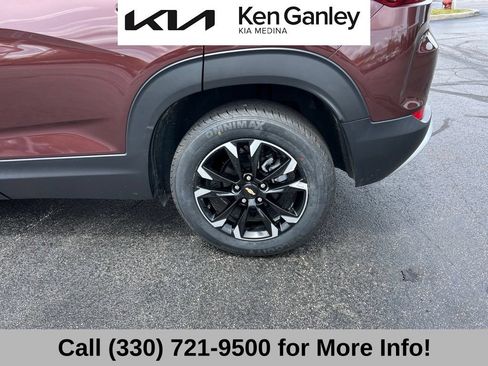 Used 2022 Chevrolet TrailBlazer LT FWD image 23