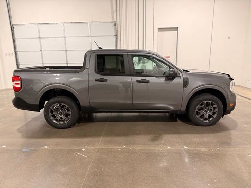 Used 2023 Ford Maverick XLT image 4