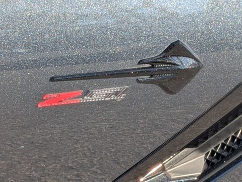 Used 2019 Chevrolet Corvette Stingray Coupe w/ Carbon Flash Badge Package image 13