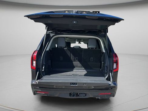 Certified 2025 Ford Expedition Active AWD/4WD image 11