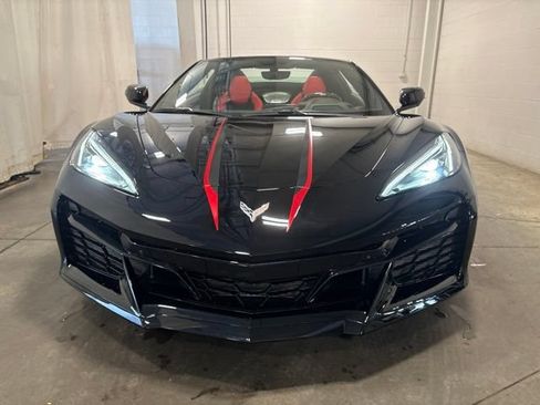 Used 2023 Chevrolet Corvette Z06 w/ Chrome Exterior Badge Package RWD image 8