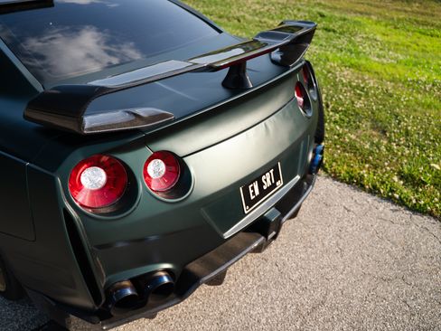 Used 2012 Nissan GT-R Premium AWD/4WD image 3