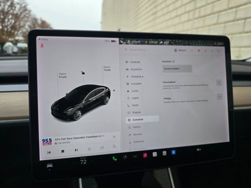 Used 2018 Tesla Model 3 Long Range image 48