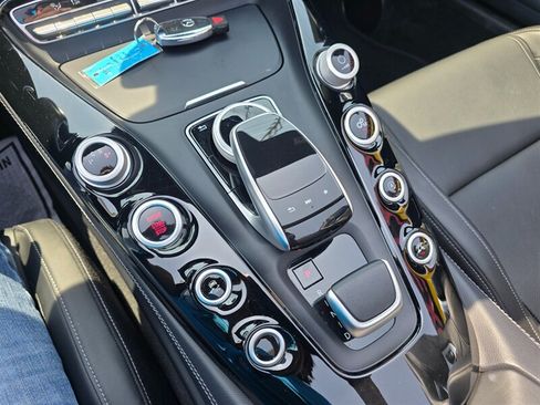 Used 2018 Mercedes-Benz AMG GT Roadster image 13