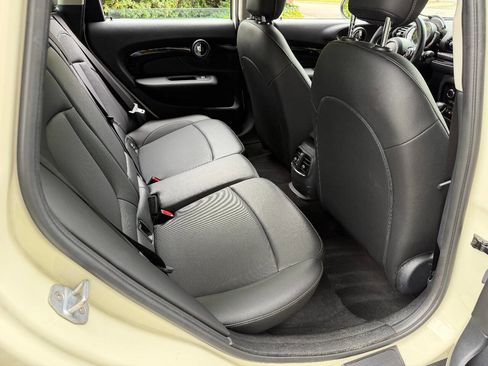 Used 2019 MINI Cooper Clubman FWD image 19