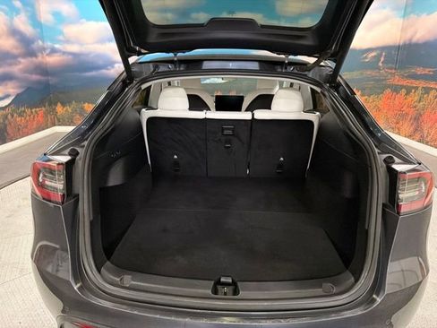 Used 2022 Tesla Model Y Performance AWD/4WD image 39