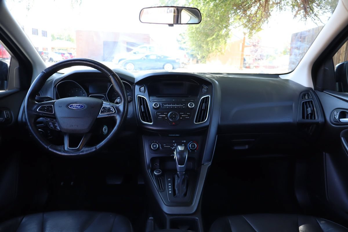 Used 2016 Ford Focus SE w/ Equipment Group 201A FWD image 16