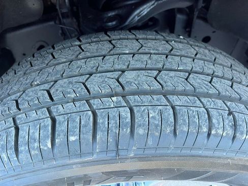 Used 2020 Ford F150 Lariat w/ Equipment Group 502A Luxury RWD image 22
