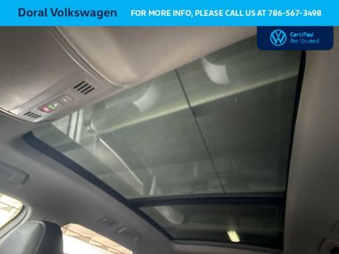 Used 2025 Volkswagen Taos SE image 17