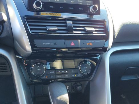 Used 2024 Mitsubishi Eclipse Cross SE image 27