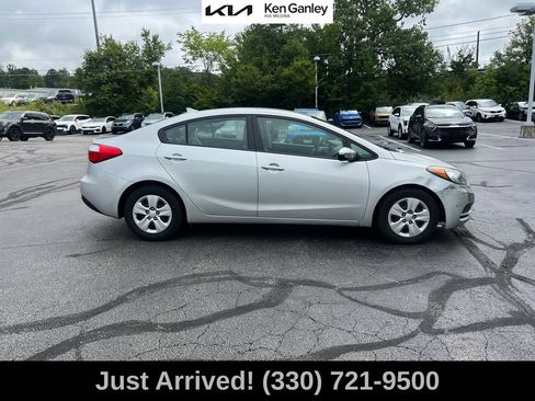 Used 2016 Kia Forte LX w/ LX Popular Package FWD image 4