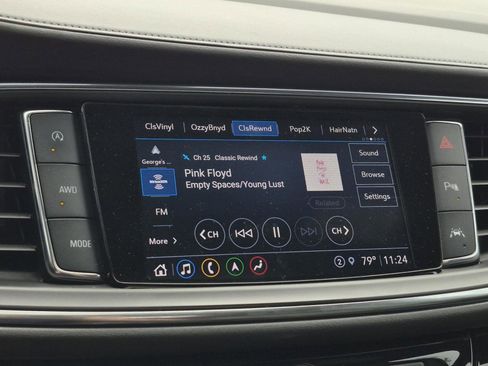 Used 2023 Buick Enclave Avenir w/ Avenir Technology Package image 31