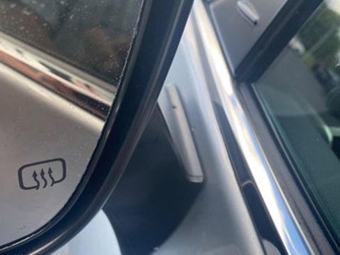 Used 2023 Toyota Highlander LE image 55